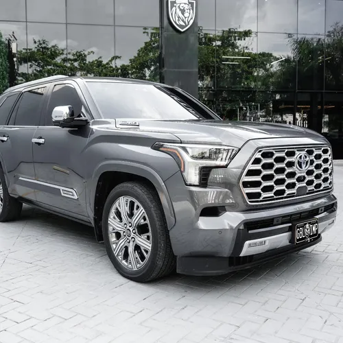 Toyota Sequoia Capstone