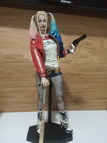 Harley Quinn Arlequina Esquadrão Suicida Batman 1/4 42cm