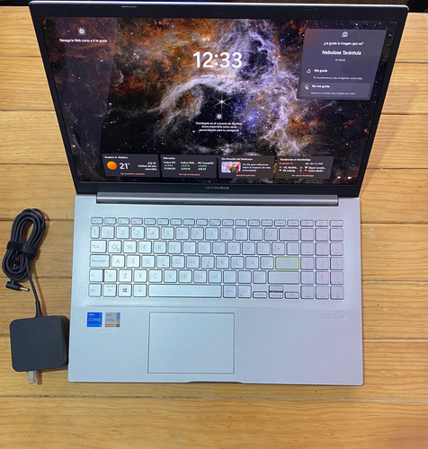 Laptop Asus Vivobookk513ea-oled Corei5gen11th12gbram512gbssd Plateado (Usado)
