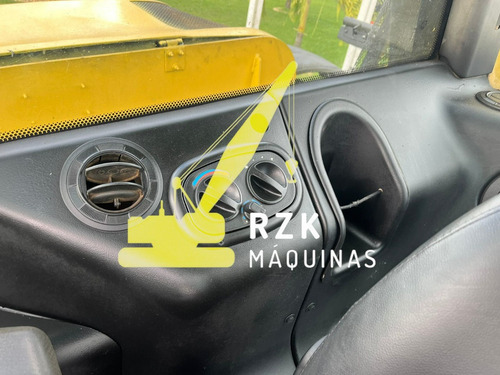 Manipuladora New Holland Lm1745 2014