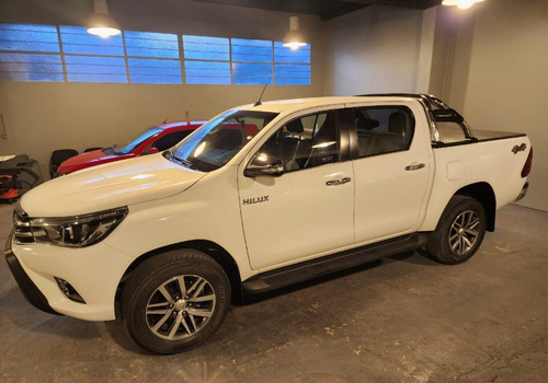 Toyota Hilux 2.8 Cd Srx 177cv 4x4