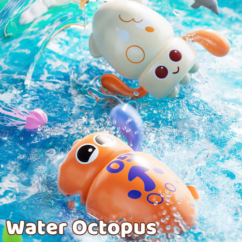El Bebé Se Baña Con Octopus Y Juega Con Juguetes De Agua