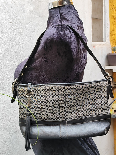 Bolsa Coach Pequeña Loneta Gris Y Ribetes En Piel Negra.