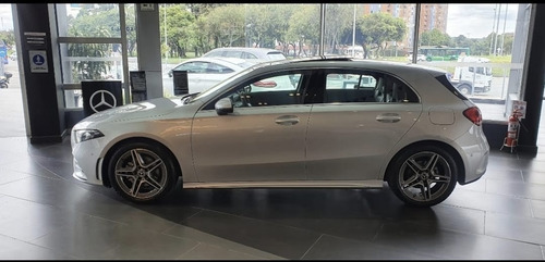 Imagen 3 de 12 de Mercedes Benz A200 Hatchback