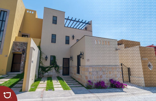 Imagen 2 de 30 de Casa A La Venta En Residencial Privado De San Miguel De Alle