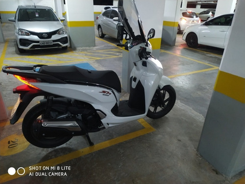 Imagem 1 de 3 de Honda Sh Sport 300i
