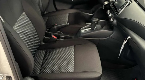 Nissan Versa 1.6 Sense Cvt
