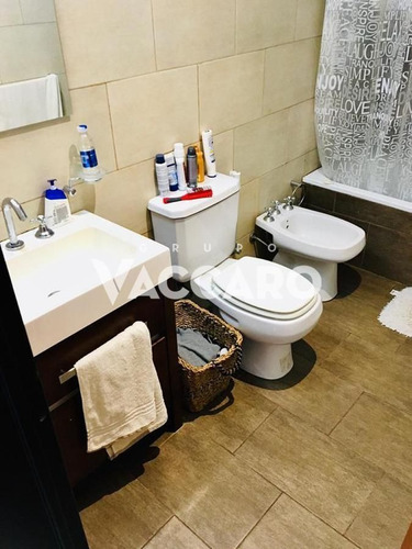 Imagen 9 de 30 de Departamento 2 Ambientes Con Jardín Terraza Y Cochera Barrio