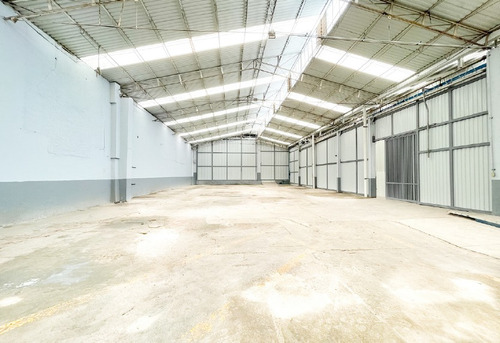 Bodega De 180m2 Con Entrada Para Tráiler En Azcapotzalco