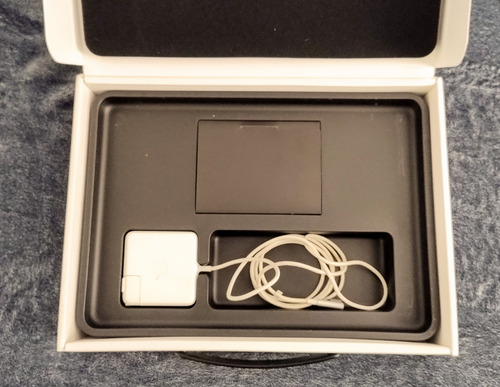 Macbook Pro Mid 2012 13 Pulgadas / Os Sequoia Plateado (Usado)
