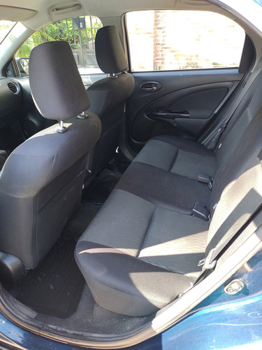 Toyota Etios 1.5 Cross