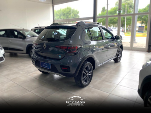 Renault Stepway 1.6 16V Intens C.A.B