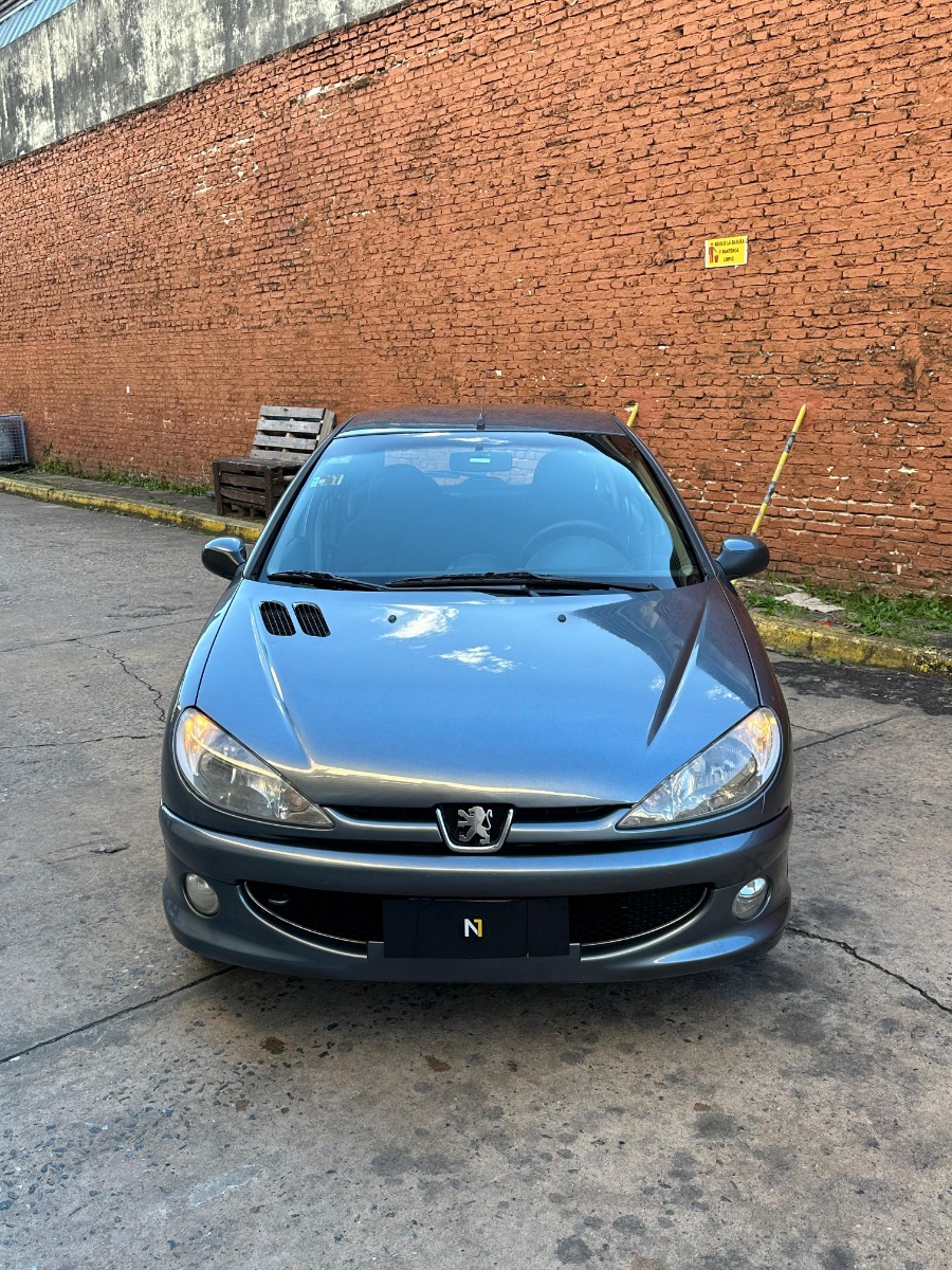 Peugeot 206 1.6 Xr Premium