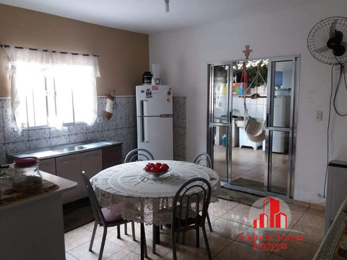 Casa Padrão À Venda Em Taubaté/sp - 954