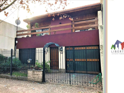 Casa En Lote Propio 8,66 X 35 // Villa Sarmiento // Venta