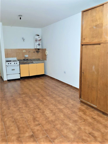 Monoambiente Con Balcón En Venta - Lima 200 - B° Centro