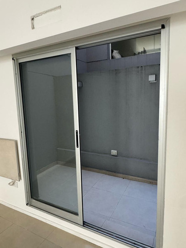 Excelente Monoambiente De 47 M² Con Balcón Y Patio
