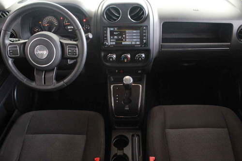 Imagen 13 de 15 de Jeep Patriot 2016 5p Latitud L4/2.4 Aut