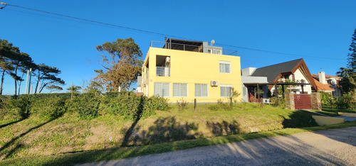 Atlántida Frente Al Mar De 3 Dormitorio, 4 Baños, Etc.