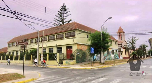Centro Educacional O Cultural, 9 Salas, 12 Of, 934/1550m2