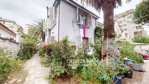 Casa En Venta De 4 Dormitorios Con Amplio Terreno De 510 M²