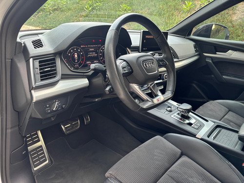 Audi Q5 2.0 L 45 Tfsi S Line Dsg