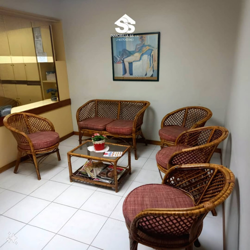 Consultorio Oficina En Alquiler - San Bernandino, Caracas - Centro Profesional Caracas, Hospital Clinica Caracas