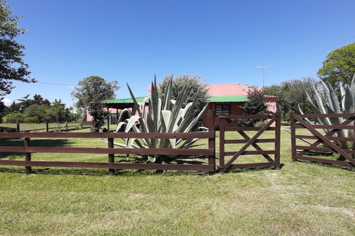 Casa De Campo En Colonia, Con 3 Dormitorios (5 O 6 Personas)