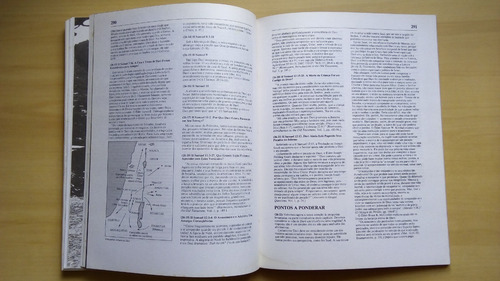 Livro O Velho Testamento Gênesis A Ii Samuel A587 (Usado)