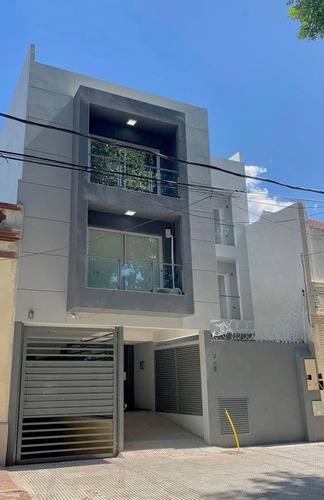 Imagen 4 de 14 de Departamento En Venta Con Cochera Lomas De Zamora
