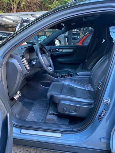 Volvo XC40 2.0t T5 R-design Awd