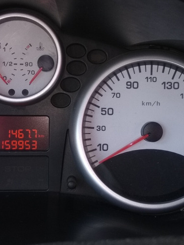 Imagem 7 de 9 de Peugeot 207 Passion 2011 1.4 Xr Sport Flex 4p