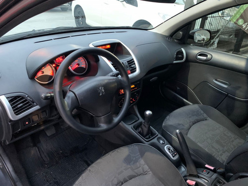 Imagem 8 de 18 de Peugeot 207 1.4 Xr Sport 8v Flex 4p Manual