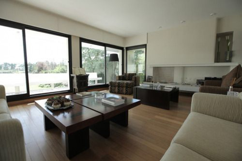 Casa Con Costa Al Lago Ref. 1516