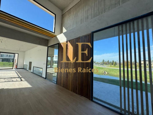 Venta Casa A La Venta En El Naudir A La Laguna