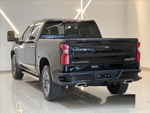 Chevrolet Silverado 5.3 High Country Cab. Dupla V8 4X4 Aut. 4P