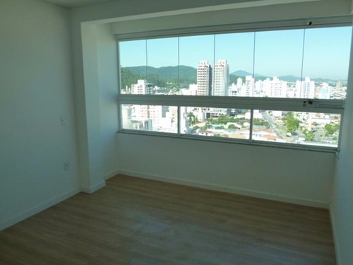 Ótimo Apto Com 2 Suítes No Centro De Itajai - A2317 - 4439533