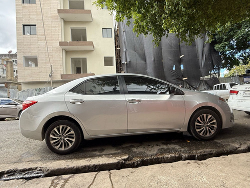 Vendo Este Confortable Carro Toyota Corolla Año 2018