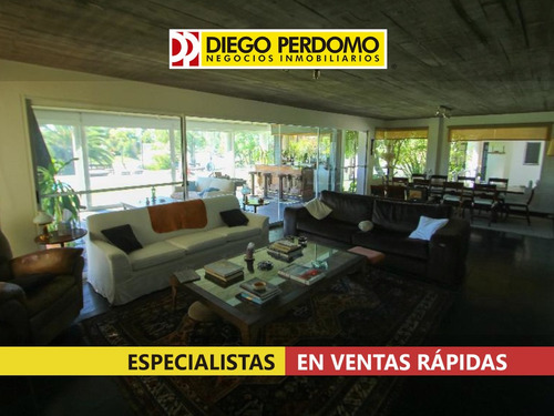 Casa De 4 Dormitorios En Venta. Marina Santa Lucia.