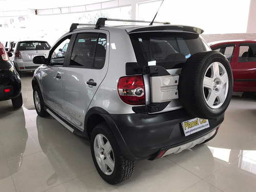 Volkswagen Crossfox 1.6 Total Flex 5p 2008