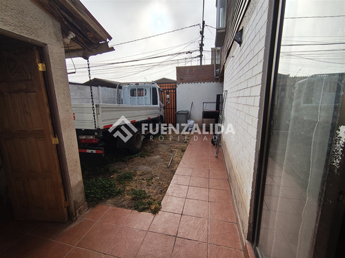 Casa En Venta De 3 Dorm. En Puente Alto, Aep