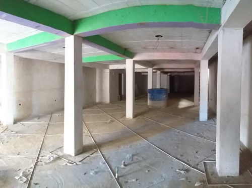 Imagen 4 de 7 de Amplio Local Comercial En Av Tirso Salaverria. 0414-5725250 Cod 22-17637