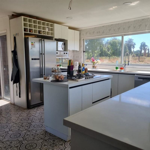 Imagen 4 de 22 de A Minutos De Frutillar Se Vende Linda Y Cómoda Casa