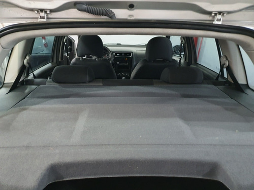 Volkswagen Suran 1.6 Comfortline 101cv 11a 2012