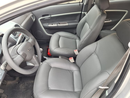 Imagem 3 de 4 de Chery Face 1.3 16v Flex 4p Manual
