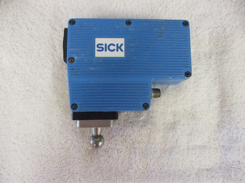 Sick Optic Distance Measuring Proximity Sensor     Dt200 Ssz