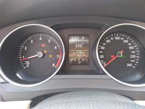 Imagen 13 de 13 de Volkswagen Jetta 2015 2.5 Trendline At