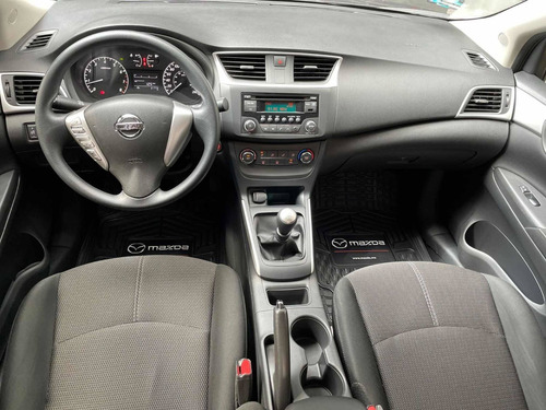 Imagen 11 de 15 de Nissan Sentra 2018 1.8 Sense Mt