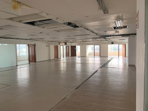 Oficina Acondicionada En Renta, Lomas Altas