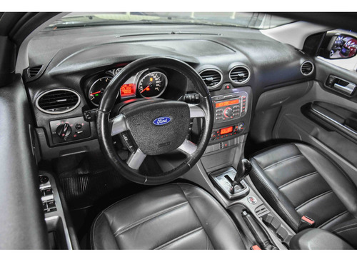 Ford Focus 2.0 GHIA 16V FLEX 4P AUTOMÁTICO
